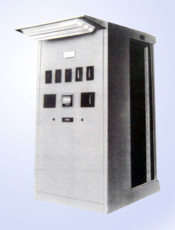 KKF系列-带附接控制台及外照明框架式仪表盘